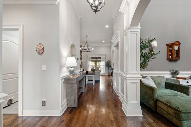 2726 Cherrydale Dr, Lebanon, TN 37087