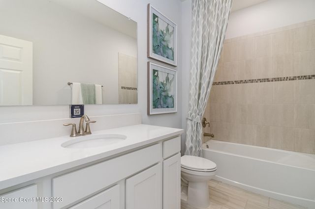 4833 Alabaster Drive, Grant, FL 32949