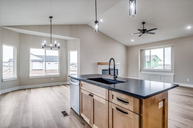 178 S Wellcrest Ct., Wichita, KS 67052