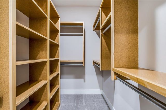 178 S Wellcrest Ct., Wichita, KS 67052