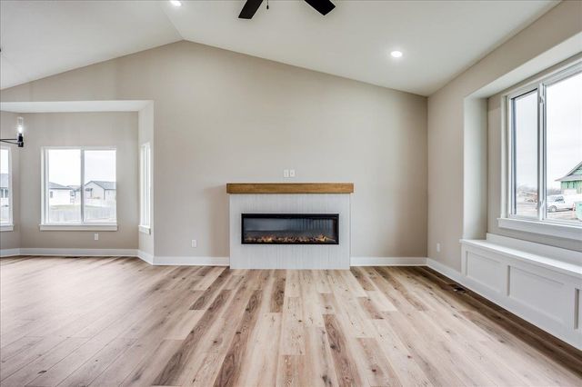 178 S Wellcrest Ct., Wichita, KS 67052