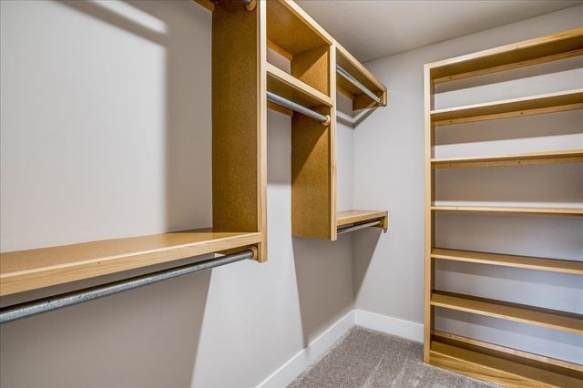 178 S Wellcrest Ct., Wichita, KS 67052