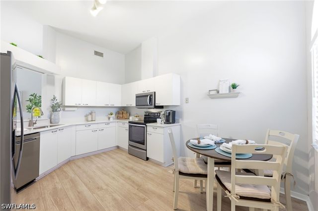 2860 Citrus Lake DR R204, Naples, FL 34109