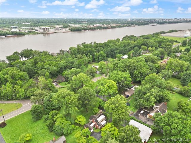 1823 Utica Pike, Jeffersonville, IN 47130