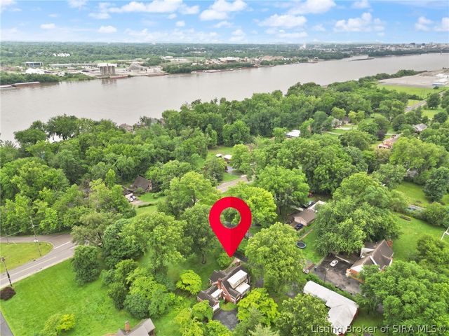 1823 Utica Pike, Jeffersonville, IN 47130