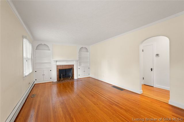 1823 Utica Pike, Jeffersonville, IN 47130