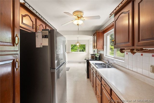 1823 Utica Pike, Jeffersonville, IN 47130