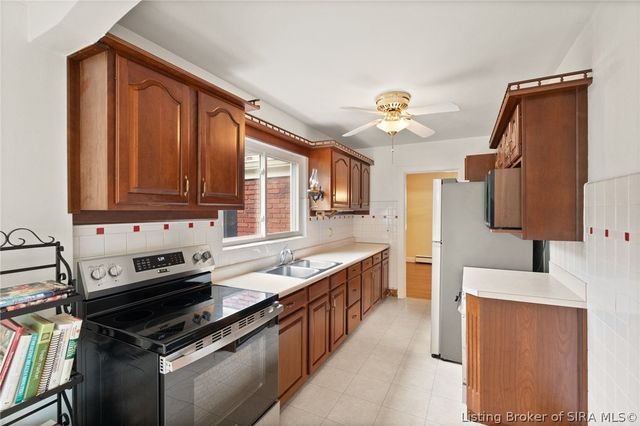 1823 Utica Pike, Jeffersonville, IN 47130