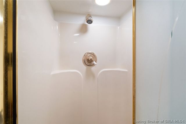 1823 Utica Pike, Jeffersonville, IN 47130