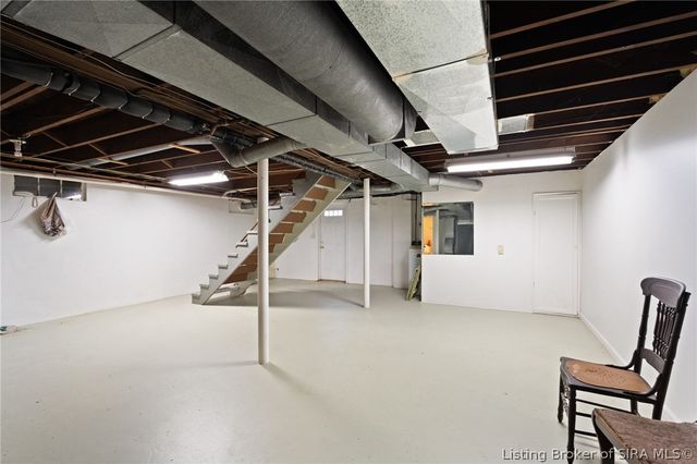 1823 Utica Pike, Jeffersonville, IN 47130