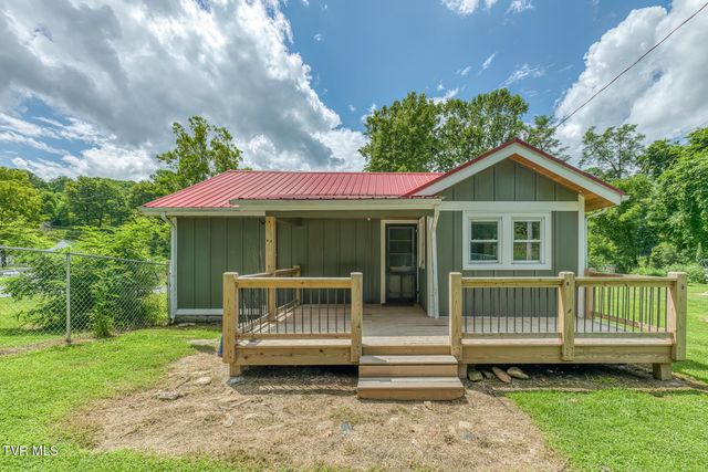 112 Hogum Hollow Road, Roan Mountain, TN 37687