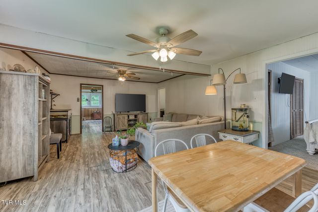 112 Hogum Hollow Road, Roan Mountain, TN 37687