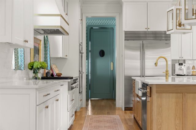 6711 Robin Road, Dallas, TX 75209