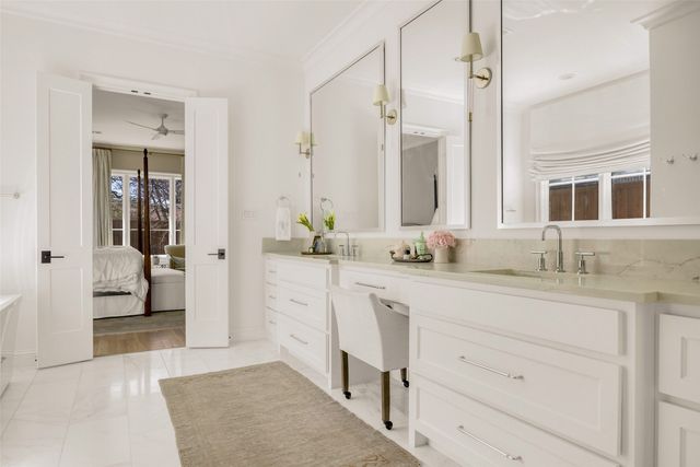 6711 Robin Road, Dallas, TX 75209