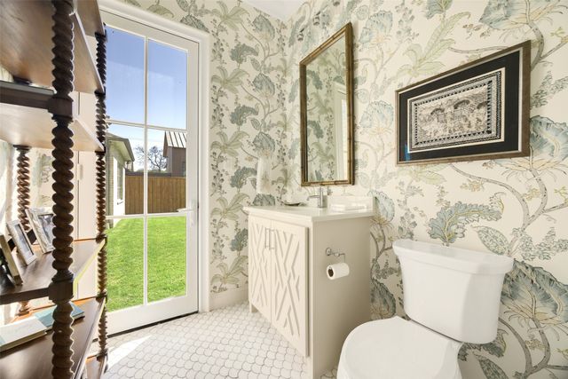 6711 Robin Road, Dallas, TX 75209