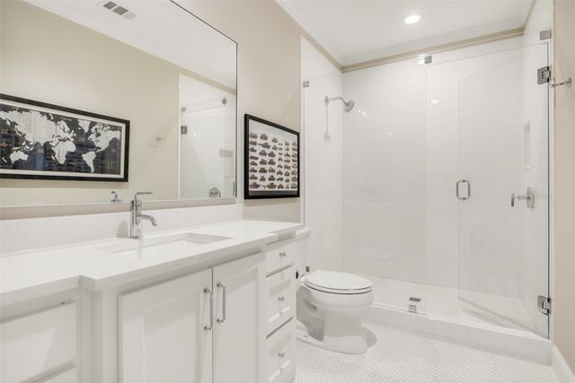 6711 Robin Road, Dallas, TX 75209