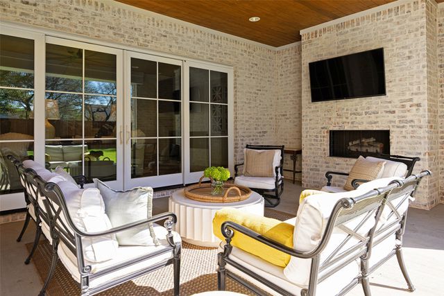 6711 Robin Road, Dallas, TX 75209