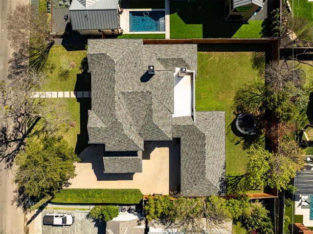 6711 Robin Road, Dallas, TX 75209