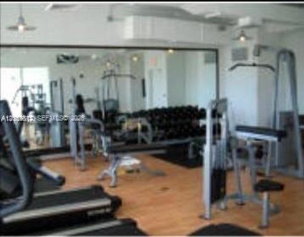 10 SW South River Dr 704, Miami, FL 33130