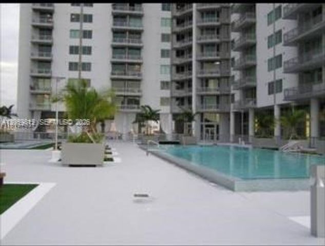 10 SW South River Dr 704, Miami, FL 33130