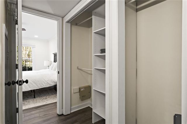 53 La Rue Place NW, Atlanta, GA 30327