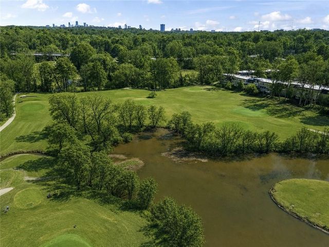 53 La Rue Place NW, Atlanta, GA 30327