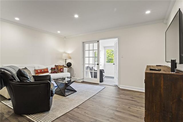 53 La Rue Place NW, Atlanta, GA 30327