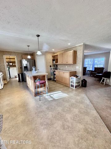 9202 Strawberry Plains Pike, Strawberry Plains, TN 37871