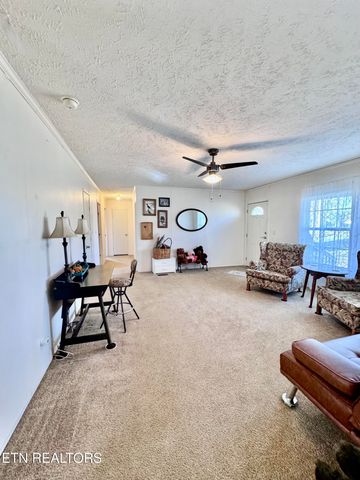 9202 Strawberry Plains Pike, Strawberry Plains, TN 37871