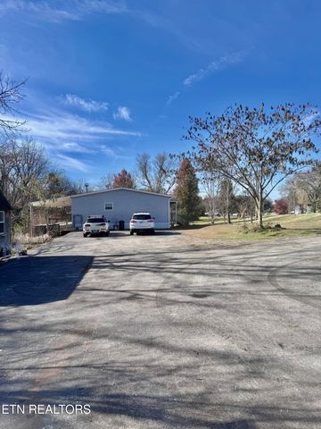 9202 Strawberry Plains Pike, Strawberry Plains, TN 37871