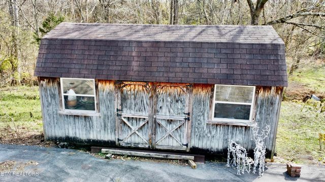 9202 Strawberry Plains Pike, Strawberry Plains, TN 37871