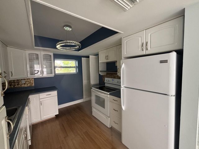 1160 SE 12th Street, Stuart, FL 34996