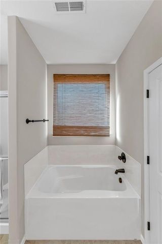 615 N Pennycress Drive, Lawrence, KS 66049