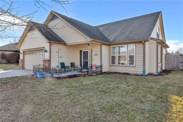 615 N Pennycress Drive, Lawrence, KS 66049