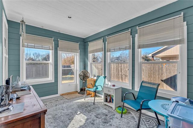 615 N Pennycress Drive, Lawrence, KS 66049