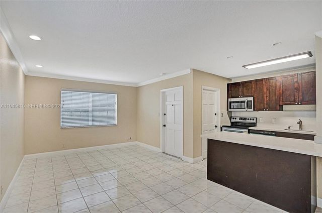 601 SE 5th Ct 110, Fort Lauderdale, FL 33301