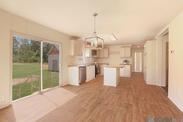 30288 Pine Alley Rd, Springfield, LA 70462