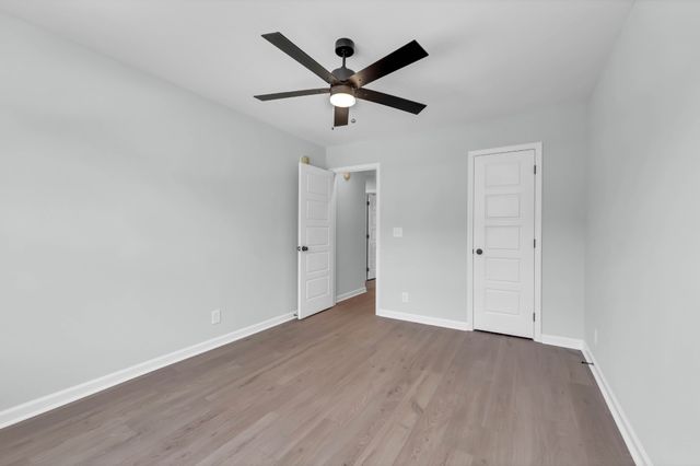 712 Crossland Ave, Clarksville, TN 37040