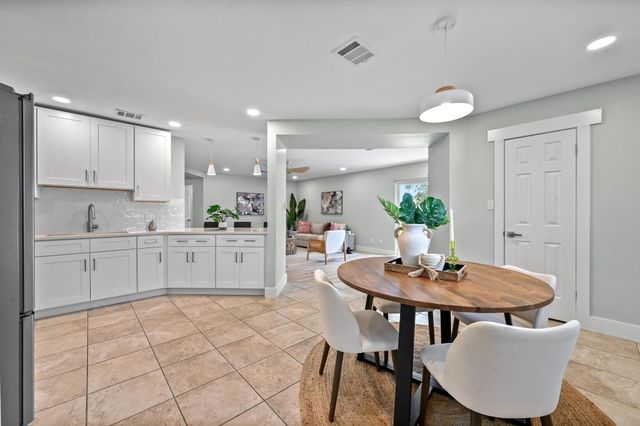 7065 Wheatfield WAY, Kyle, TX 78640