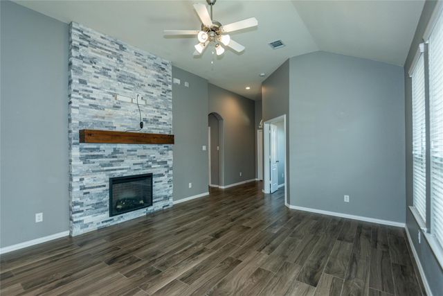 5306 Windy Plantation Drive, Brookshire, TX 77423