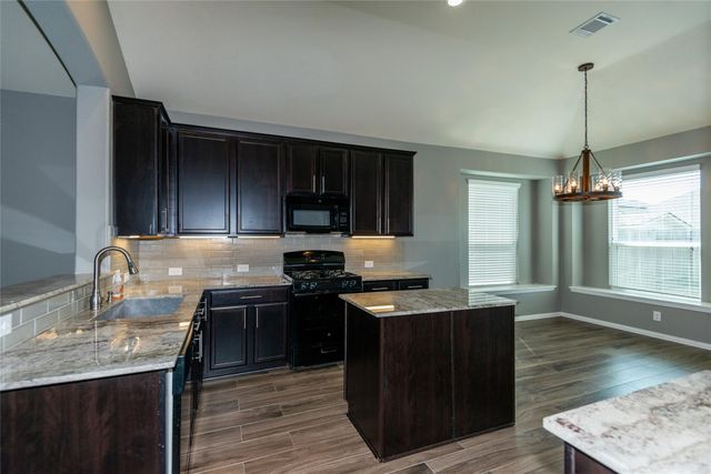 5306 Windy Plantation Drive, Brookshire, TX 77423