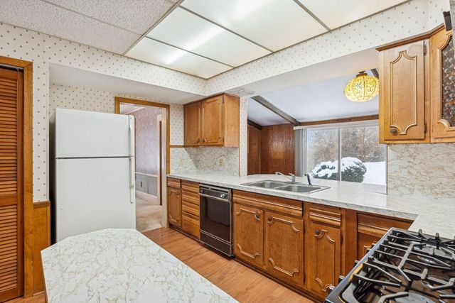 2470 Beverly Road, Saint Paul, MN 55104