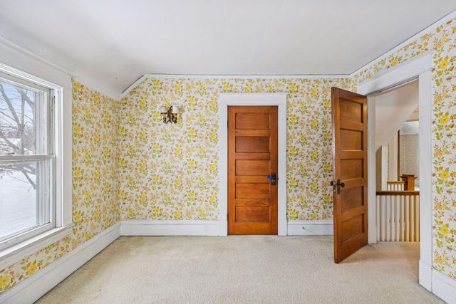 2470 Beverly Road, Saint Paul, MN 55104