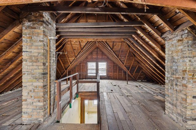 2470 Beverly Road, Saint Paul, MN 55104