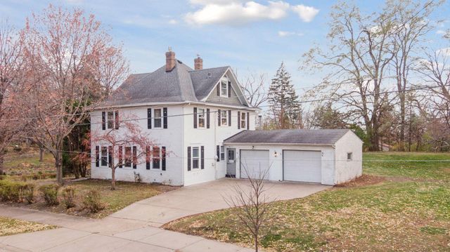 2470 Beverly Road, Saint Paul, MN 55104