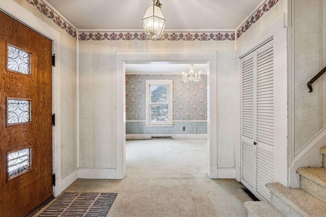 2470 Beverly Road, Saint Paul, MN 55104