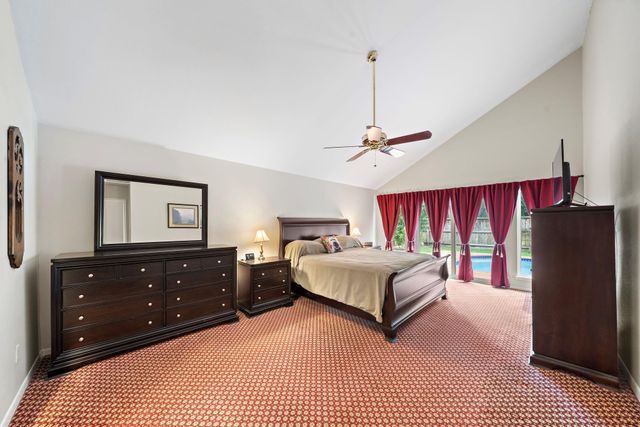 1019 Ridgeley Drive, Hilshire Village, TX 77055