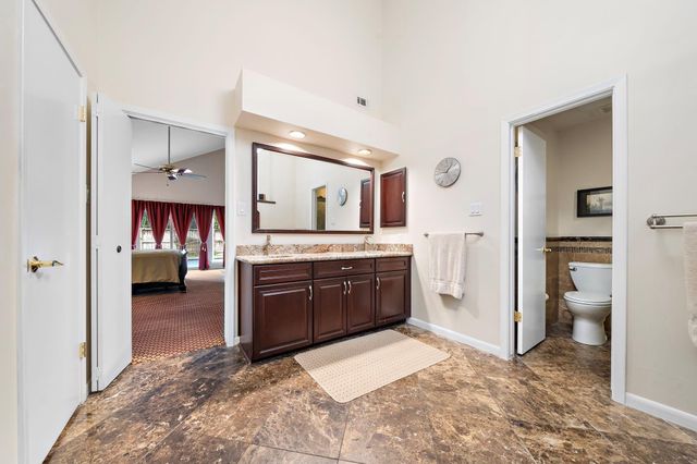 1019 Ridgeley Drive, Hilshire Village, TX 77055