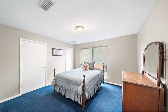 1019 Ridgeley Drive, Hilshire Village, TX 77055