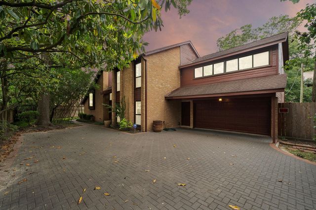 1019 Ridgeley Drive, Hilshire Village, TX 77055